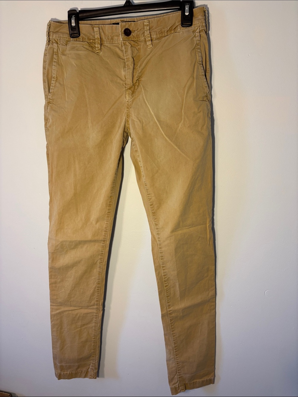 American Eagle Outfitters Men’s Tan Chinos